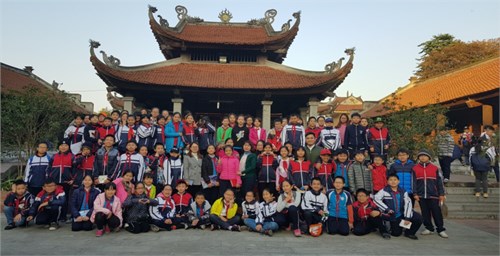 Trường THCS Thanh Am tổ chức cho học sinh khối 6 tham quan di tích lịch sử văn hoá địa phương 
Đình Bắc Biên và Đình Thanh Am.
